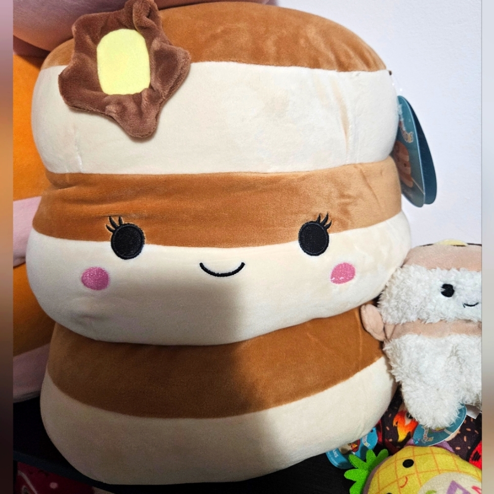 NWT Squishmallows Original 12-Inch Rayen Pancake 3-Stack with Butter Flower, 12”